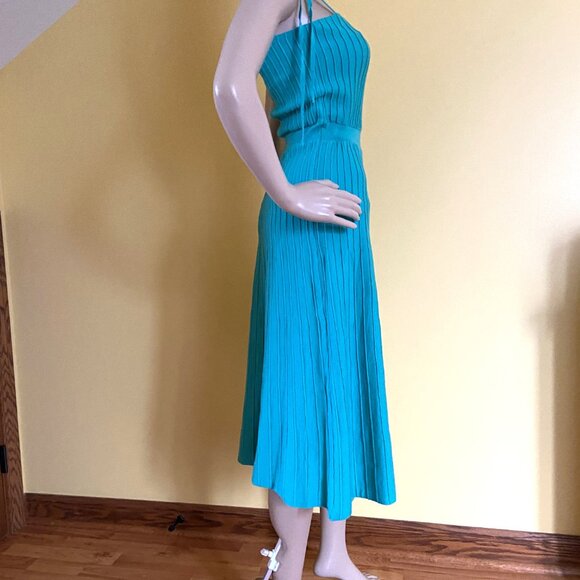 Ribbed knit spaghetti straps tie at shoulder midi dress is soft green - Picture 6 of 8